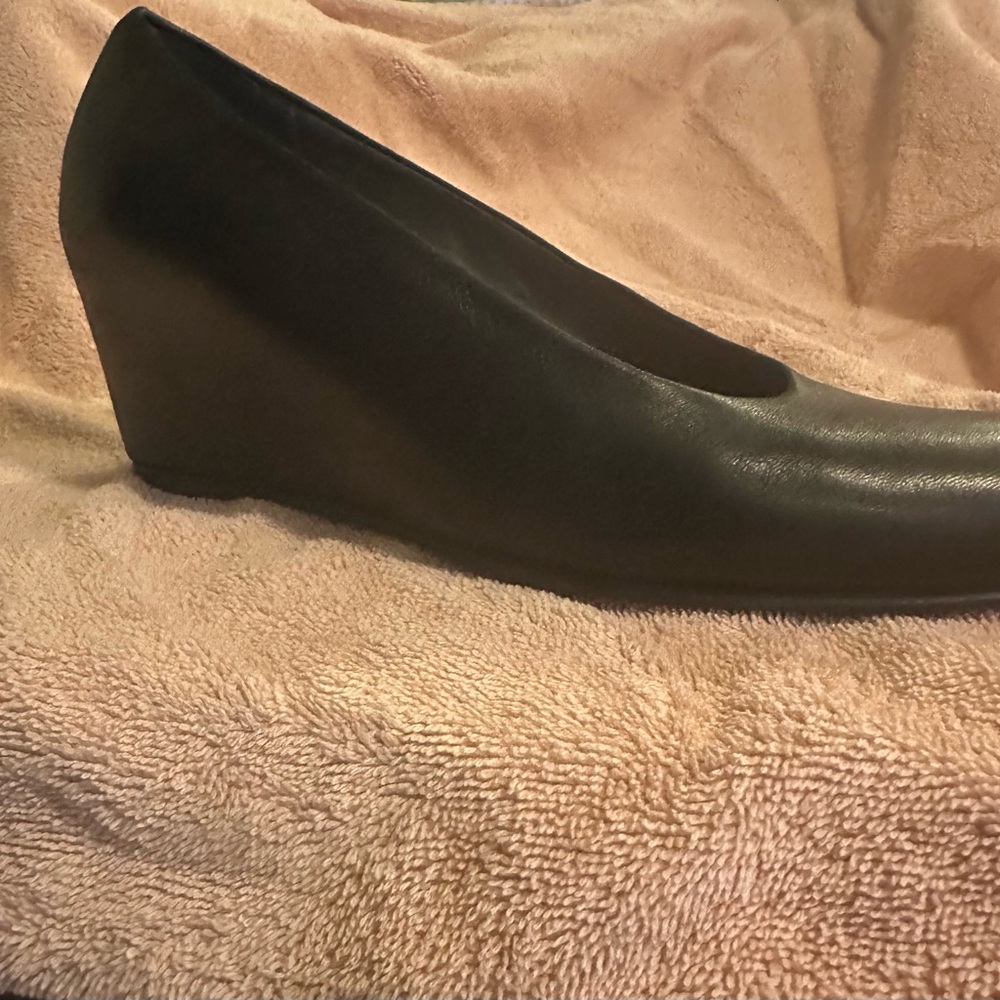 Stuart Weitzman Black Leather Wedge Pumps